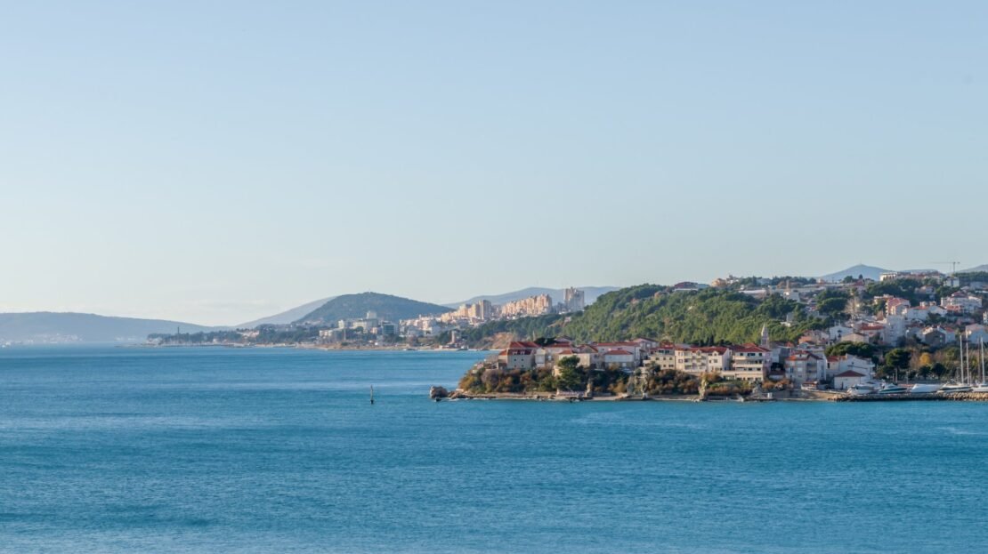Podstrana sea view penthouse property photo 5