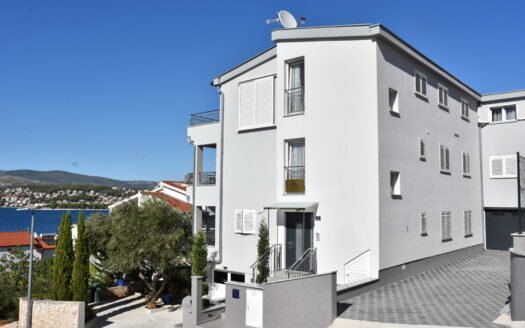 Luxury 4-Story Sea View Villa in Okrug Gornji, Čiovo – 690m²