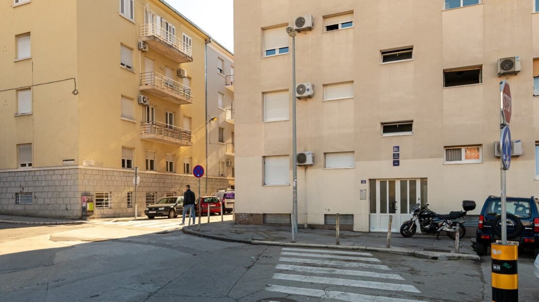 Renovated apartment in Dobri Split photo 27