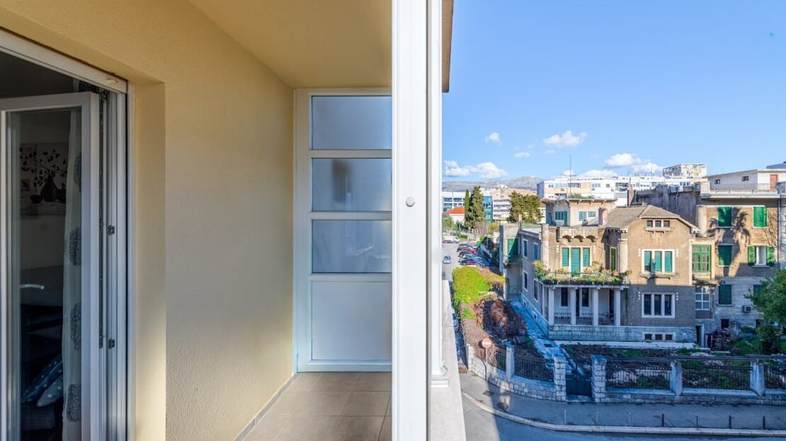 Renovated apartment in Dobri Split photo 4
