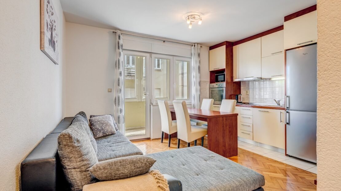 Renovated apartment in Dobri Split photo 6