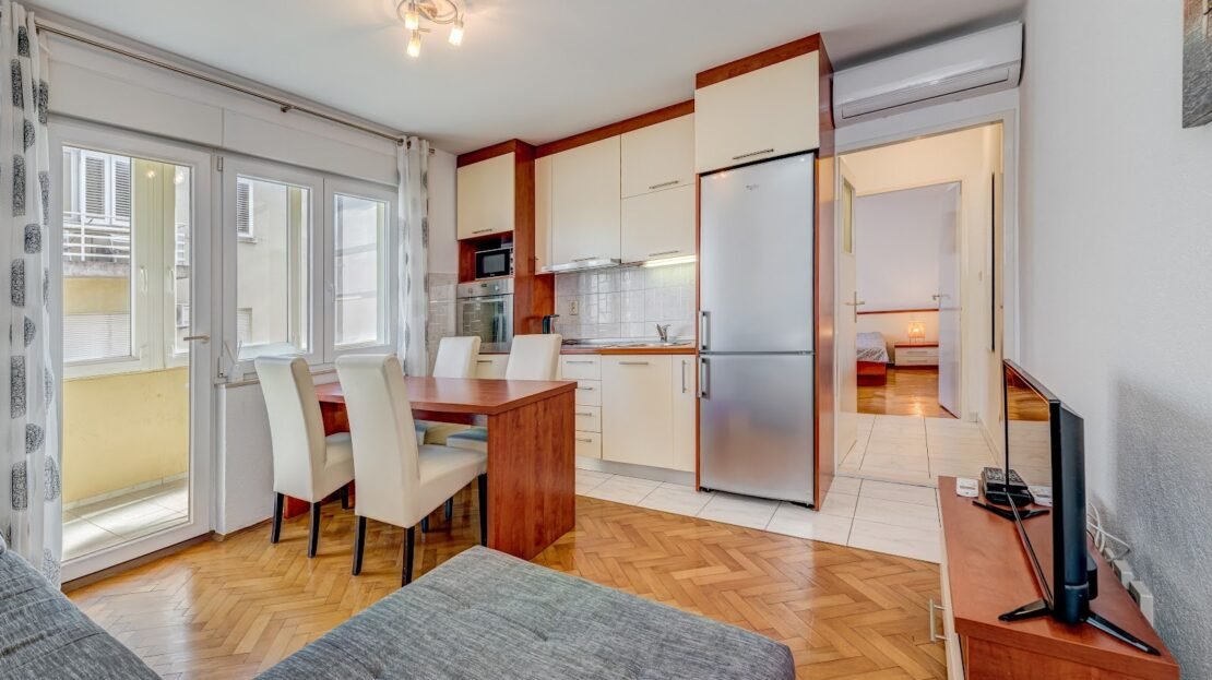 Renovated apartment in Dobri Split photo 8