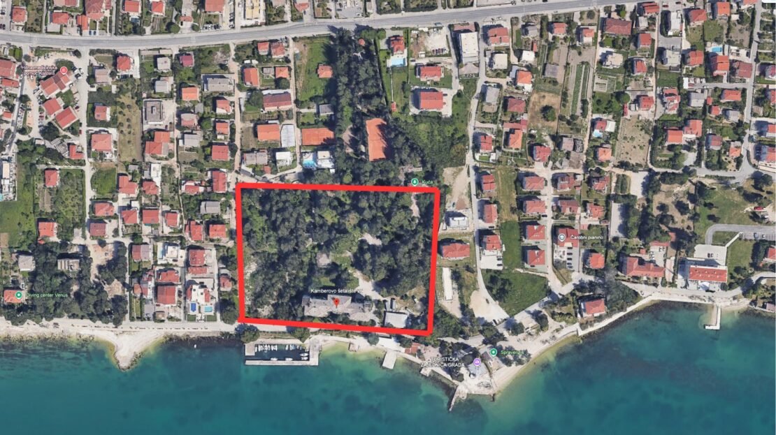 Historic Hotel Palace Kaštel Sućurac development opportunity photo 4