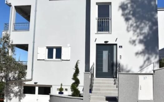 Luxury 4-Story Sea View Villa in Okrug Gornji, Čiovo – 690m²