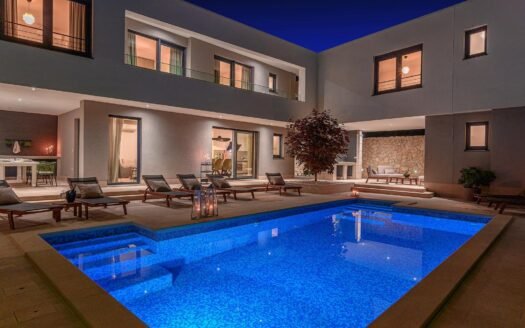 Exclusive Villa in Kaštel Sućurac with Sea Views