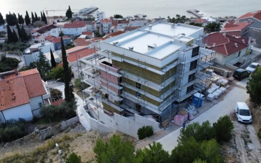 Luxury Penthouse with Private Rooftop Pool – Omiš | 172m²